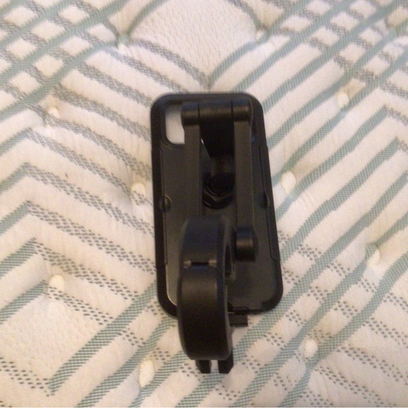 Peacham Motorcycle/Bicycle Phone Holder - Picture 2 of 8